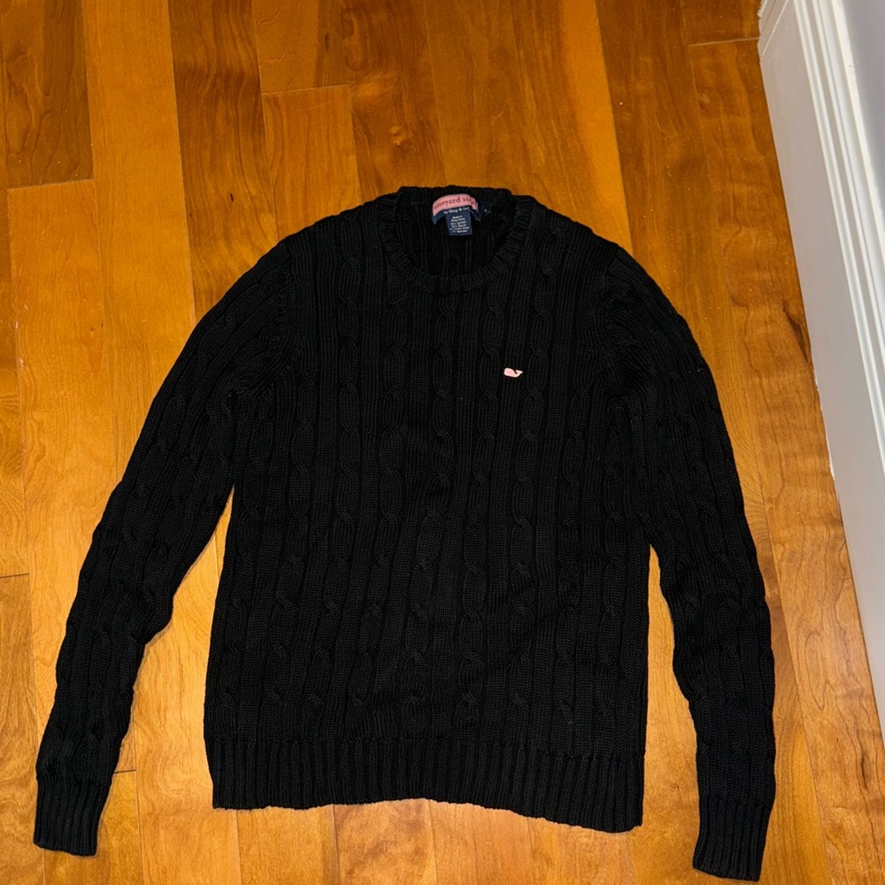 Vineyard Vines cable knit sweater